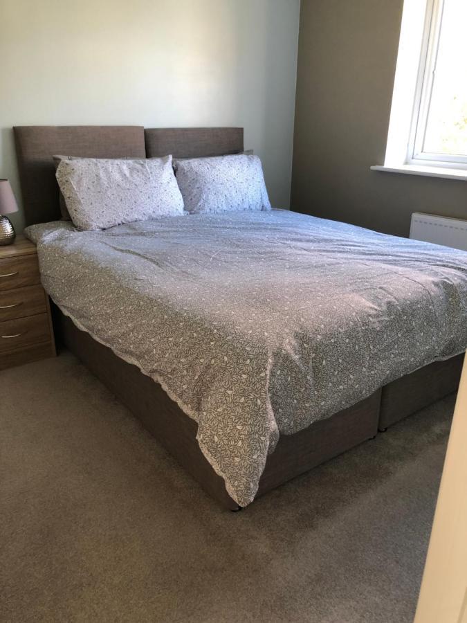 Hill House - 5 Mins Merry Hill - Perfect For Contractors & Families Брайърли Хил Екстериор снимка